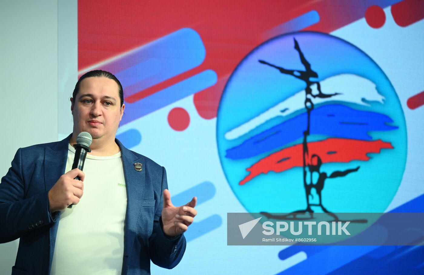 RUSSIA EXPO. Russian national acrobatics team