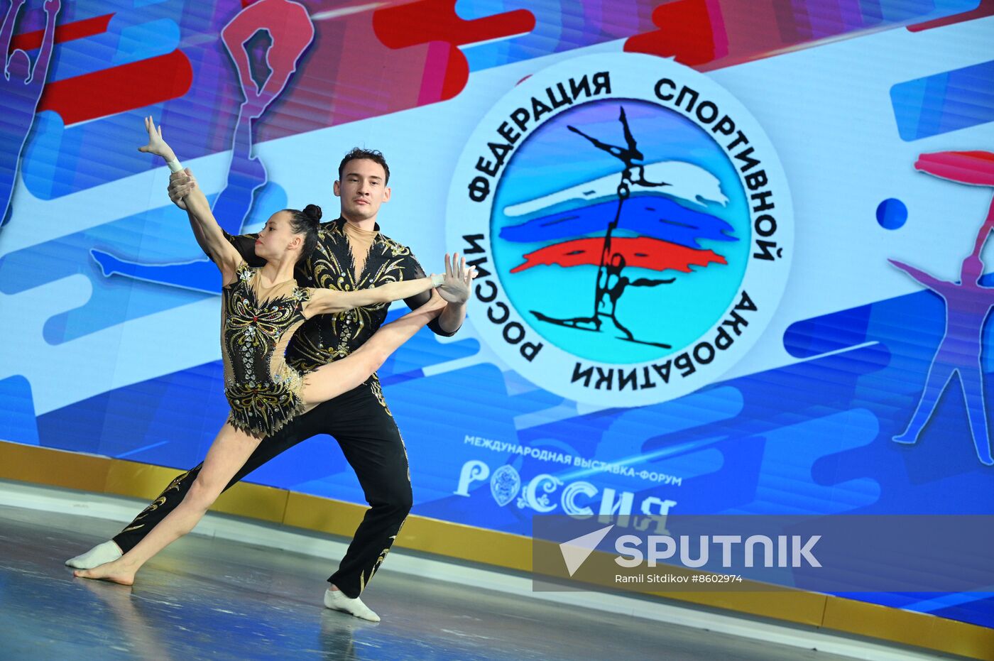 RUSSIA EXPO. Russian national acrobatics team