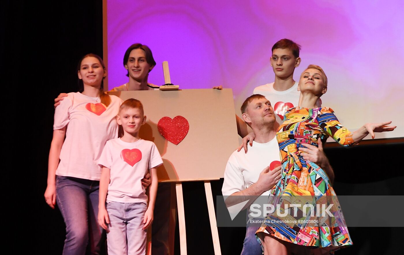 RUSSIA EXPO. Dynasties of Russia contest track: Family Talent Show category