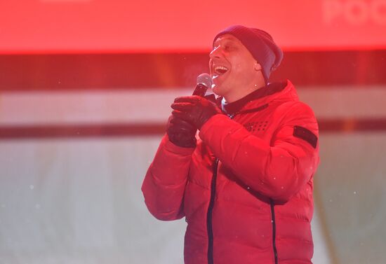 The International RUSSIA EXPO Forum and Exhibition. The launch of the Year of Family during the Loved Ones forum. Lighting up the Heart of Russia family hearth, main outdoors stage. Singer Denis Maidanov. Location: Russia, Moscow. Author: Mikhail Voskresenskiy/Sputnik. RUSSIA EXPO. Year of Family launch ceremony during Loved Ones Forum
