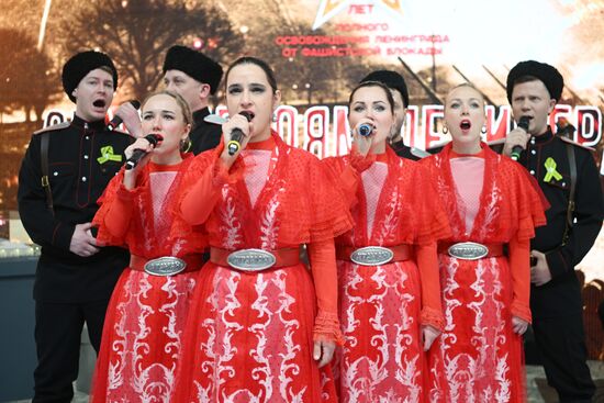 RUSSIA EXPO. Opening heroic week at St. Petersburg stand