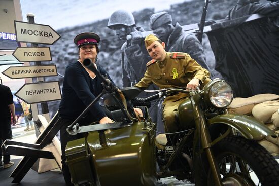 RUSSIA EXPO. Opening heroic week at St. Petersburg stand