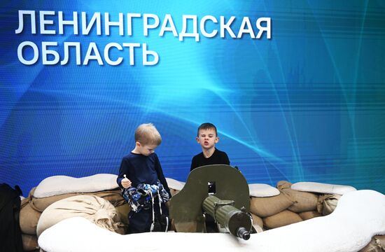 RUSSIA EXPO. Opening heroic week at St. Petersburg stand