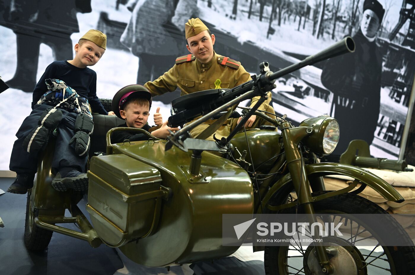 RUSSIA EXPO. Opening heroic week at St. Petersburg stand