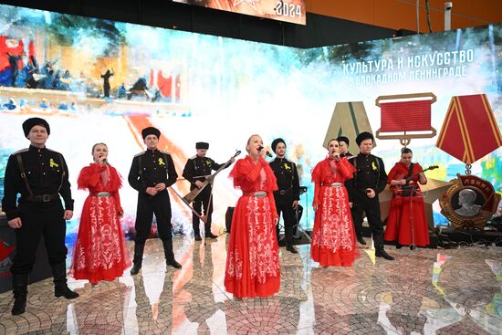 RUSSIA EXPO. Opening heroic week at St. Petersburg stand