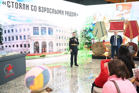 RUSSIA EXPO. Opening heroic week at St. Petersburg stand