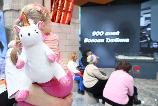 RUSSIA EXPO. Opening heroic week at St. Petersburg stand