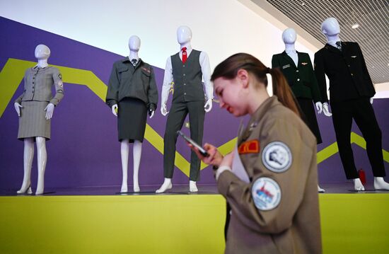 RUSSIA EXPO. Presentation of guide uniforms for World Youth Festival