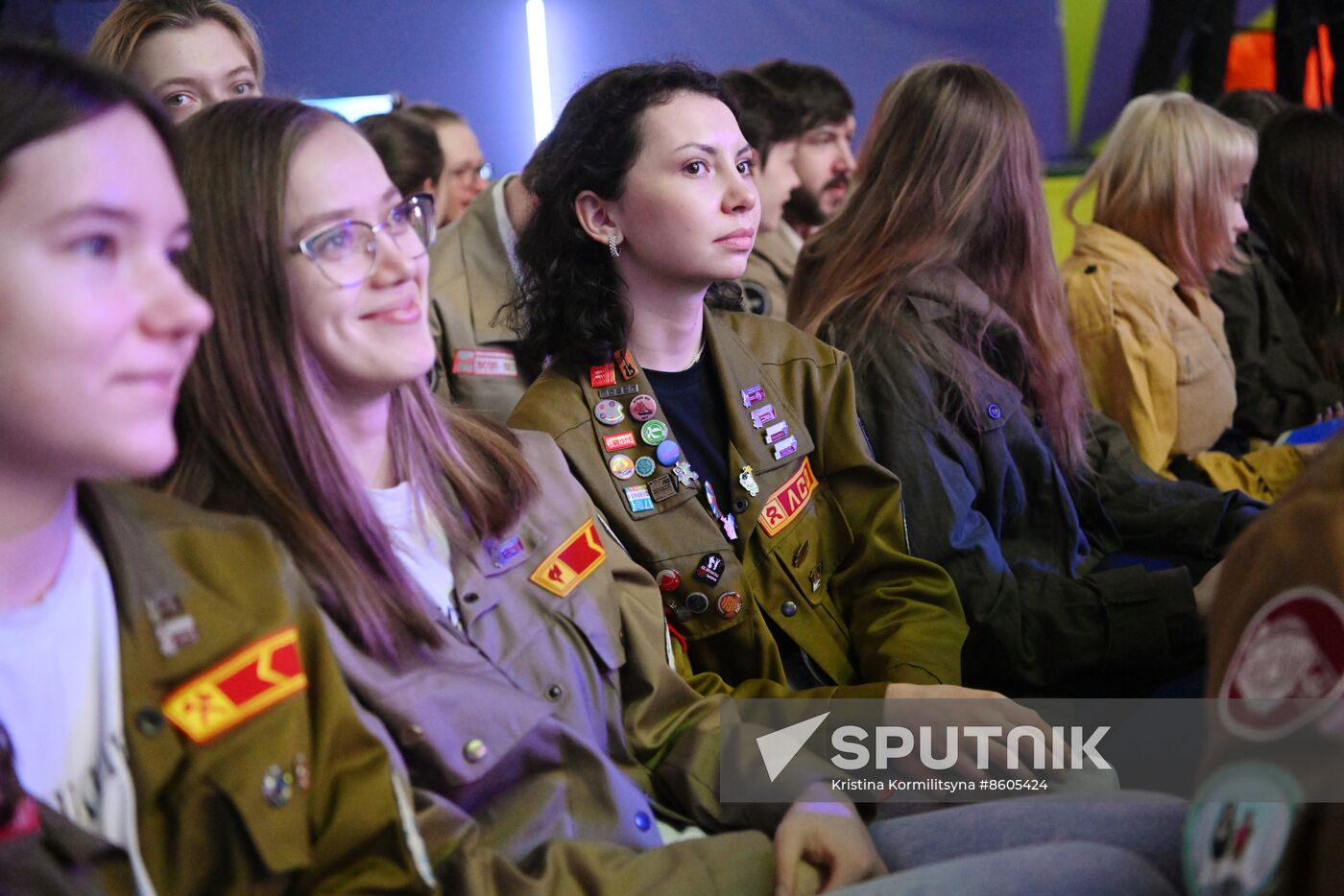 RUSSIA EXPO. Presentation of guide uniforms for World Youth Festival