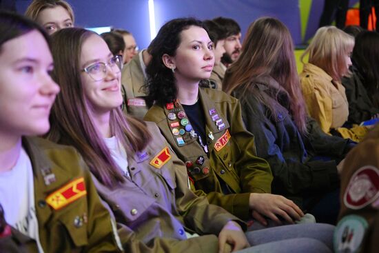 RUSSIA EXPO. Presentation of guide uniforms for World Youth Festival