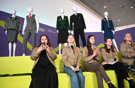 RUSSIA EXPO. Presentation of guide uniforms for World Youth Festival