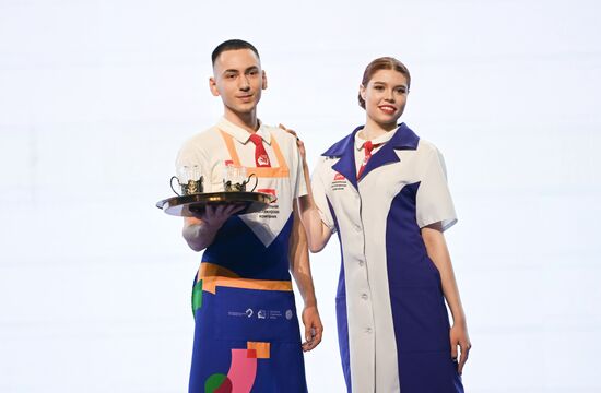 RUSSIA EXPO. Presentation of guide uniforms for World Youth Festival