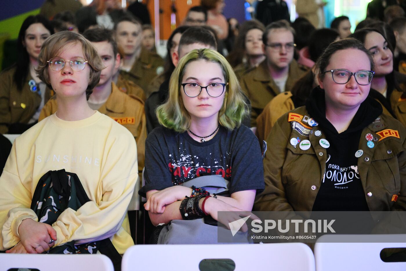 RUSSIA EXPO. Presentation of guide uniforms for World Youth Festival