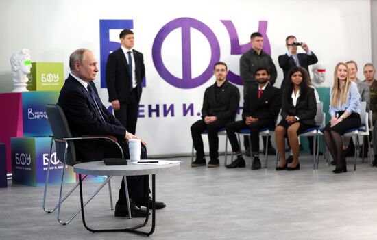 Russia Putin Northwestern Federal District