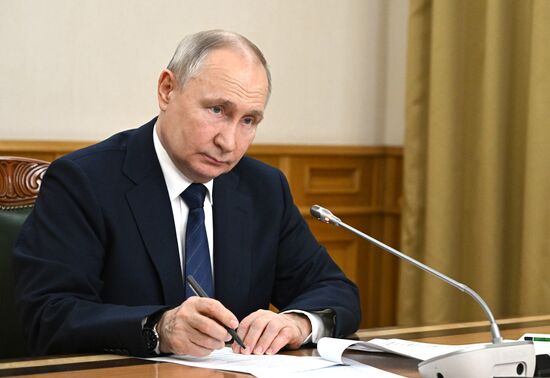 Russia Putin Northwestern Federal District