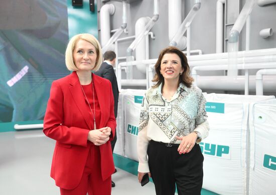 RUSSIA EXPO. Viktoria Abramchenko tours exhibition on Ecology Day