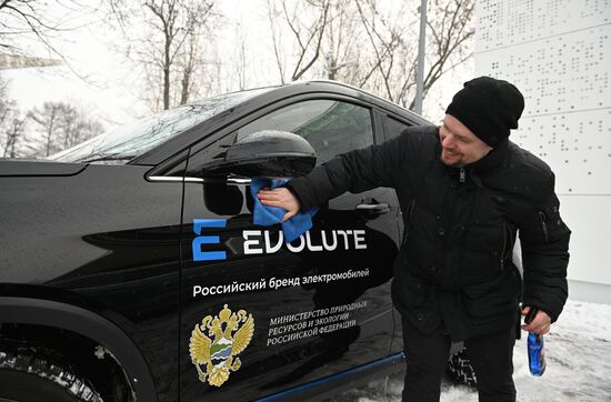 The International RUSSIA EXPO Forum and Exhibition. Presentation of eco-friendly cars by Evolute. Location: Russia, Moscow. Author: Kirill Zykov/Sputnik. RUSSIA EXPO. Presentation of eco-friendly cars by Evolute