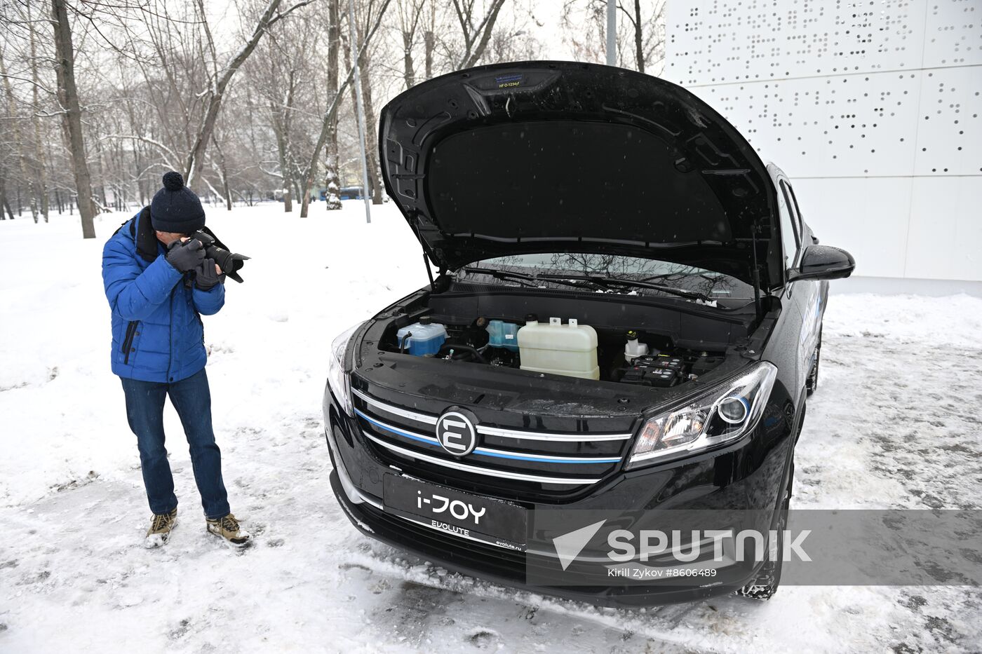 RUSSIA EXPO. Presentation of eco-friendly cars by Evolute