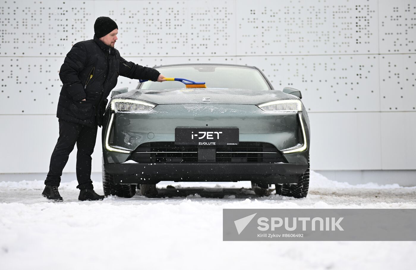 RUSSIA EXPO. Presentation of eco-friendly cars by Evolute