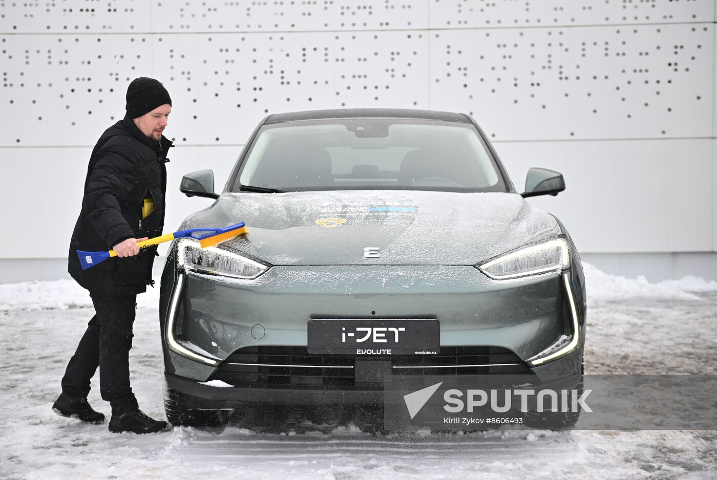 RUSSIA EXPO. Presentation of eco-friendly cars by Evolute
