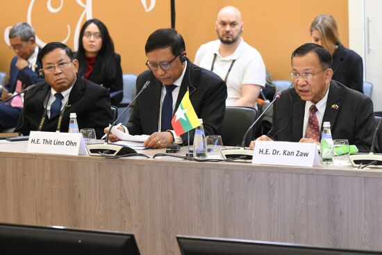 RUSSIA EXPO. 4th session of Russian-Myanmar Intergovernmental Commission on Trade and Economic Cooperation