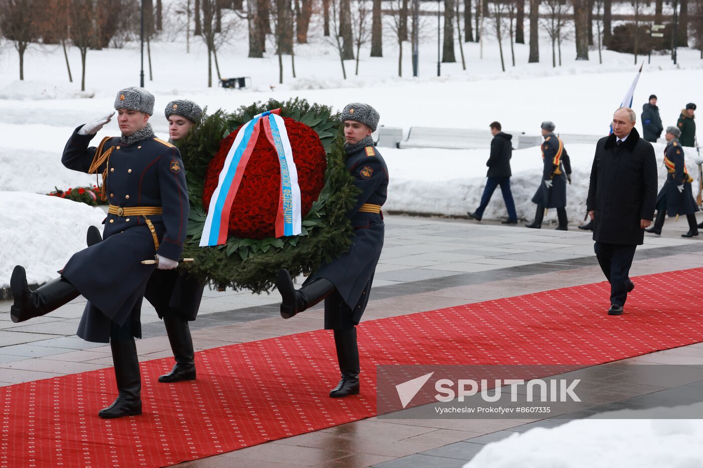 Russia WWII Leningrad Siege Lifting Anniversary Wreath-Laying