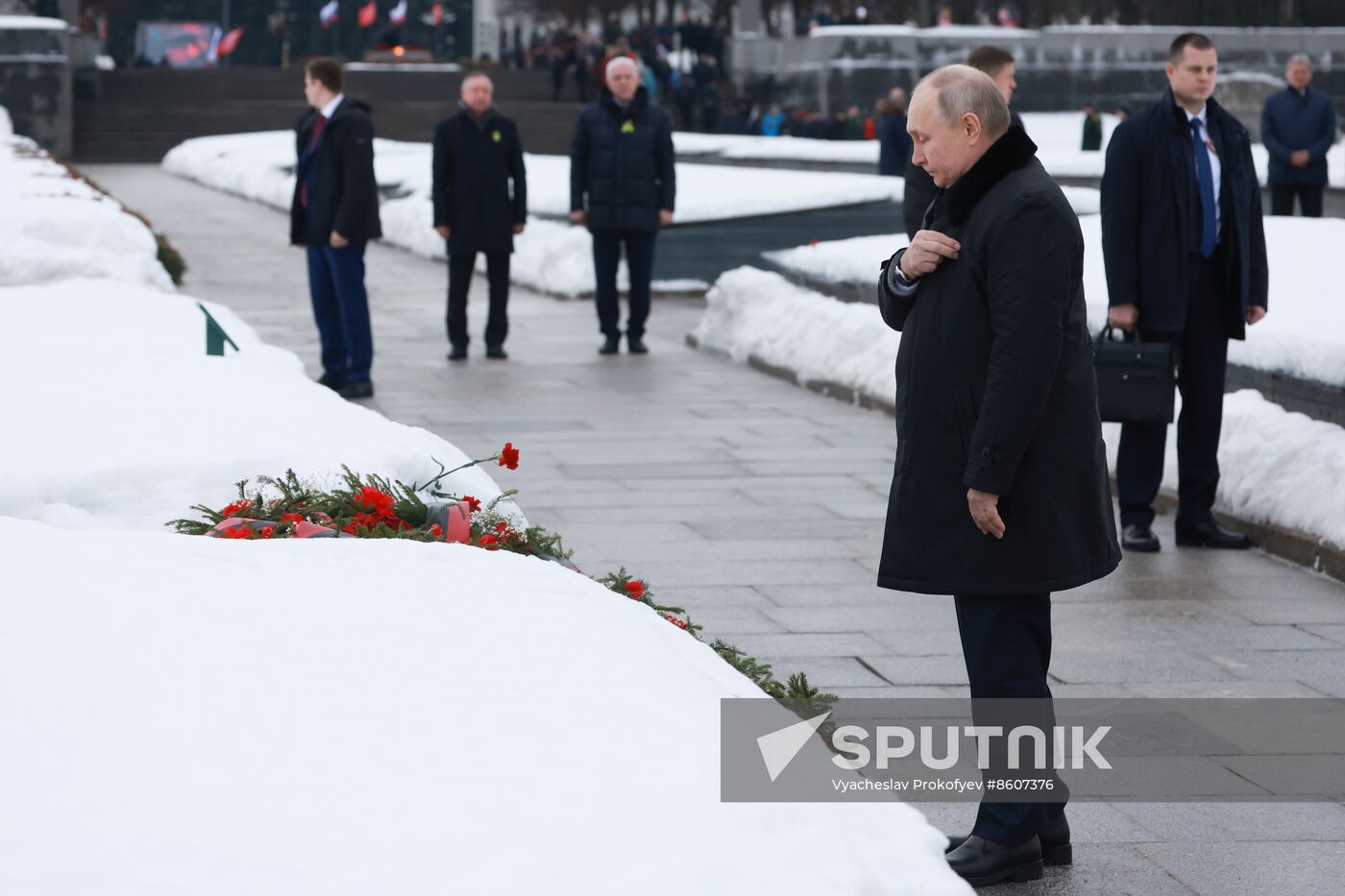 Russia WWII Leningrad Siege Lifting Anniversary Wreath-Laying