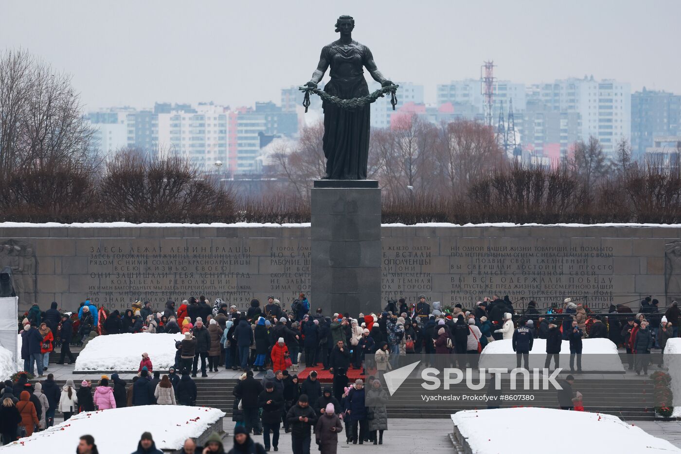 Russia WWII Leningrad Siege Lifting Anniversary Wreath-Laying