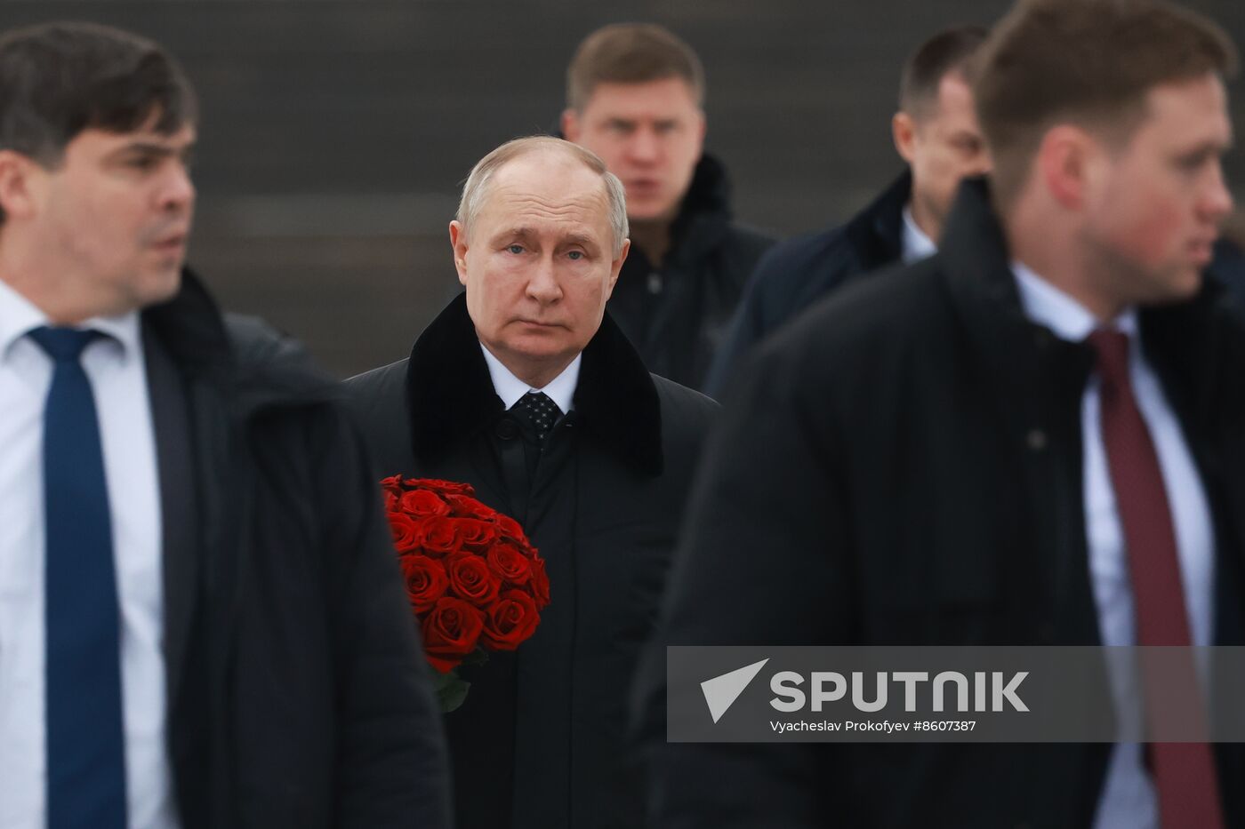 Russia WWII Leningrad Siege Lifting Anniversary Wreath-Laying