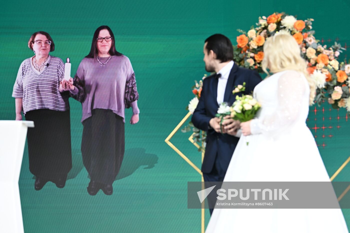 RUSSIA EXPO. Energy Connects Hearts: Wedding of energy industry workers