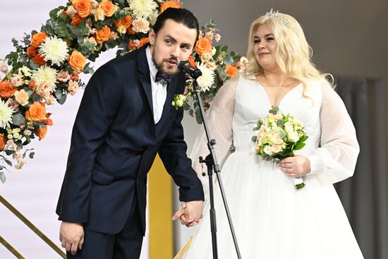 RUSSIA EXPO. Energy Connects Hearts: Wedding of energy industry workers