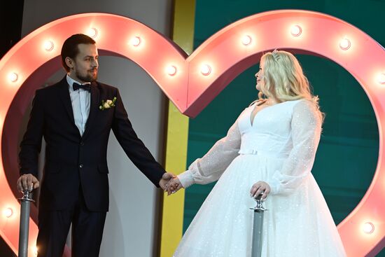 RUSSIA EXPO. Energy Connects Hearts: Wedding of energy industry workers