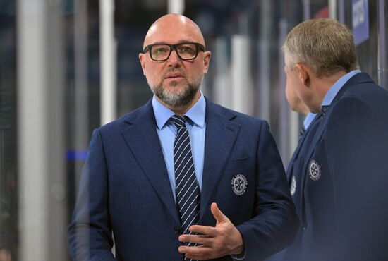 Russia Ice Hockey Kontinental League Sibir - Ak Bars