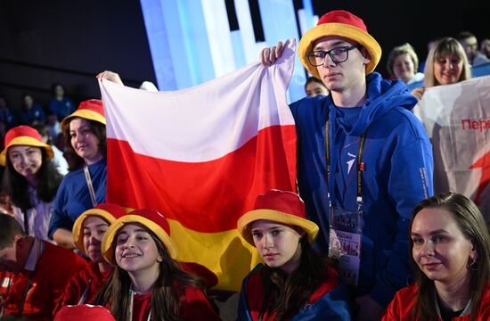 The International RUSSIA EXPO Forum and Exhibition. The Movement of the First holds its 2nd Congress. Pavilion 57. Location: Russia, Moscow. Author: Kirill Zykov/Sputnik. RUSSIA EXPO. 2nd Movement of the First Congress