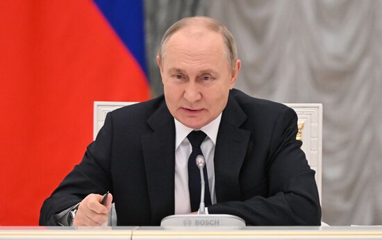 Russia Putin New Regions Social and Economic Development