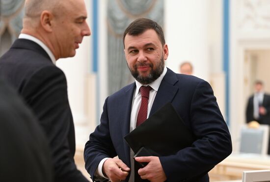 Russia Putin New Regions Social and Economic Development