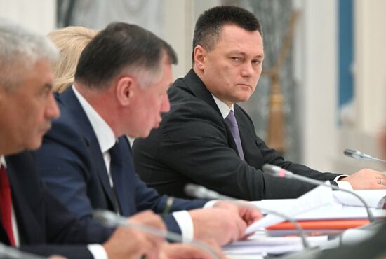 Russia Putin New Regions Social and Economic Development