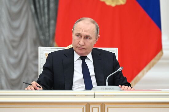 Russia Putin New Regions Social and Economic Development