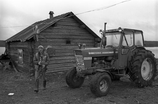 Lesonen brothers' farm in Karelian ASSR