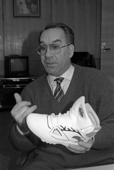 Soviet-Italian-Liechtenstein joint venture DYМОР