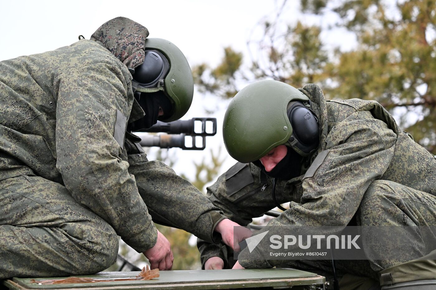 Russia Ukraine Military Operation Tank Support Fighting Vehicle