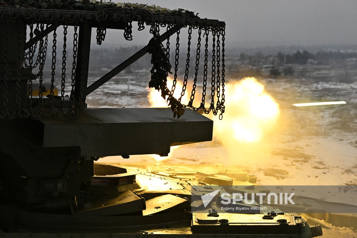 Russia Ukraine Military Operation Tank Support Fighting Vehicle