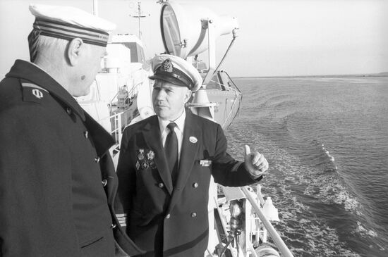 Memorial meeting in Arkhangelsk to honor arrival of Dervish first allied convoy
