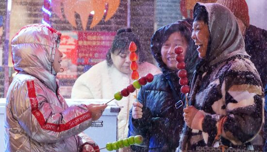 China Lunar New Year Preparations