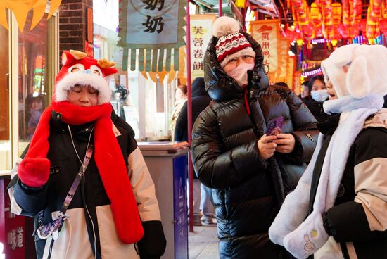 China Lunar New Year Preparations