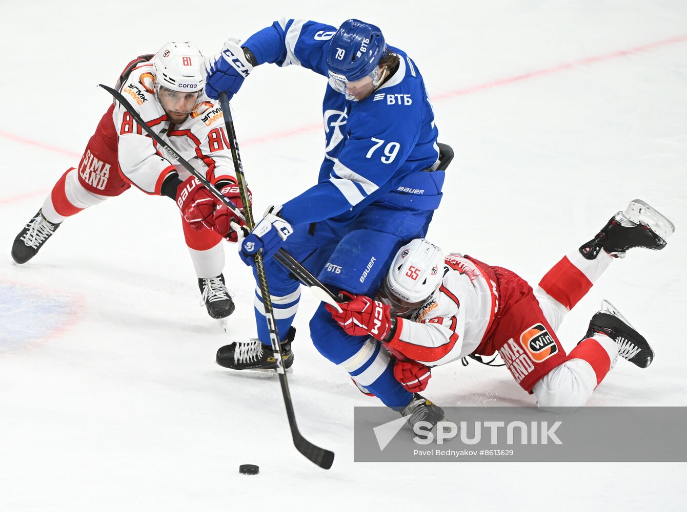 Russia Ice Hockey Kontinental League Dynamo - Avtomobilist