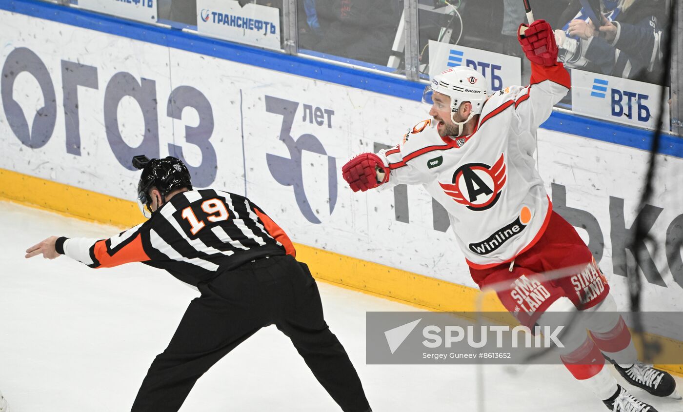 Russia Ice Hockey Kontinental League Dynamo - Avtomobilist