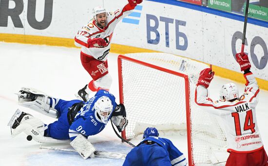 Russia Ice Hockey Kontinental League Dynamo - Avtomobilist