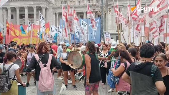 Argentines protesting outside the parliament’s building against President Javier Milei’s reforms package