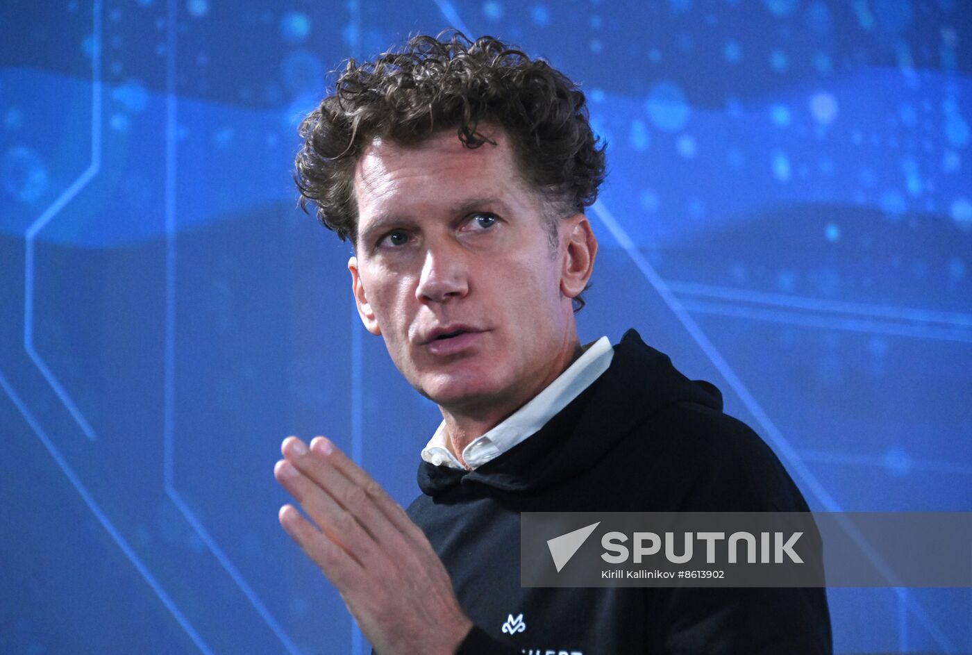 RUSSIA EXPO. Roundtable discussion with Mosconcert management